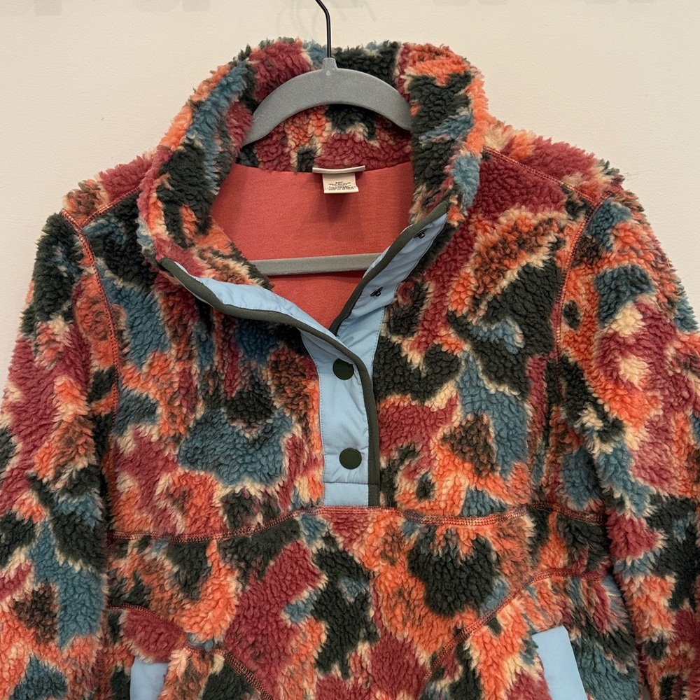 L.L. Bean Multicolor Fleece Jacket - Picture 5 of 6